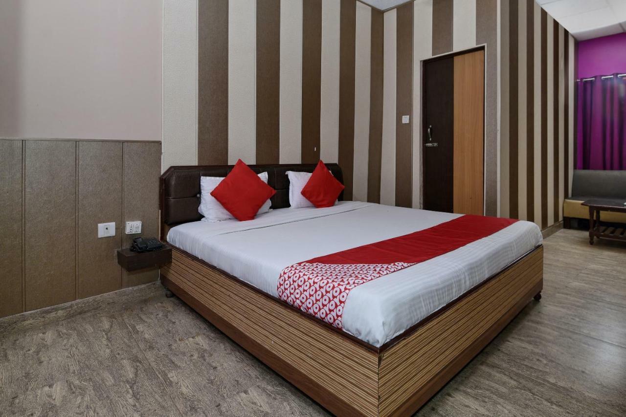 Oyo 3519 Hotel Garden Inn Varanasi Ngoại thất bức ảnh