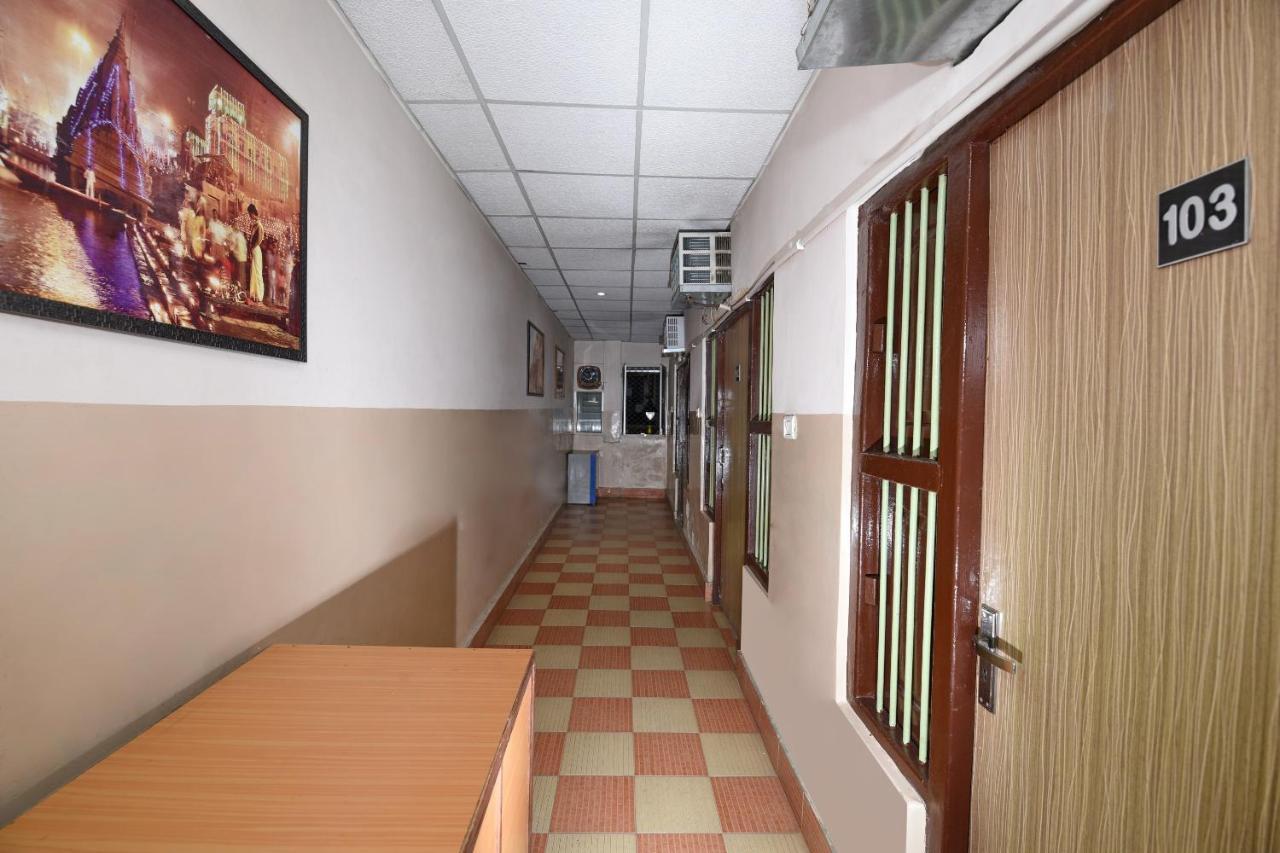 Oyo 3519 Hotel Garden Inn Varanasi Ngoại thất bức ảnh